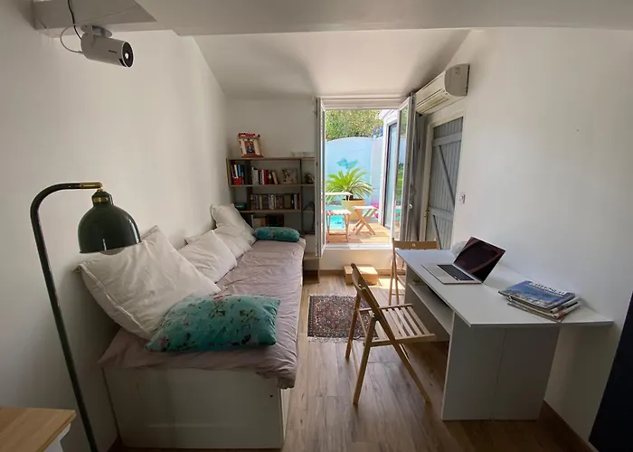 Chambre Hyeres Pres Gare Et Mer
