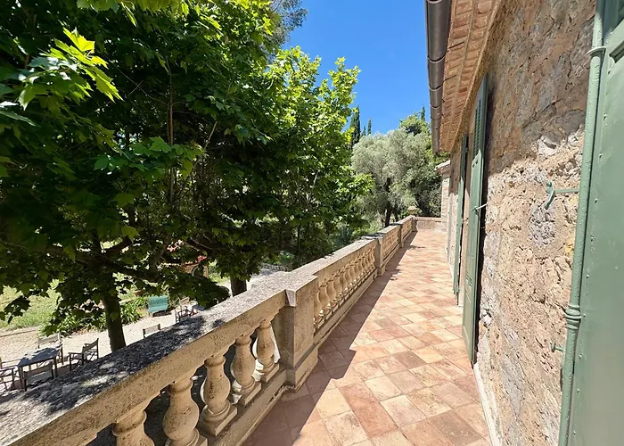 Villa Magdala Arts & Residence